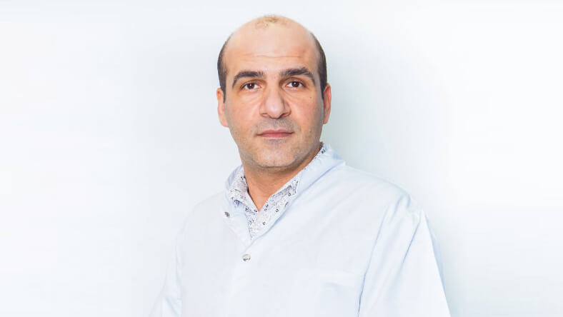 Chirurgul vascular, Dr. Mazen Elfarra, medicul arab care îi repune pe români pe picioare